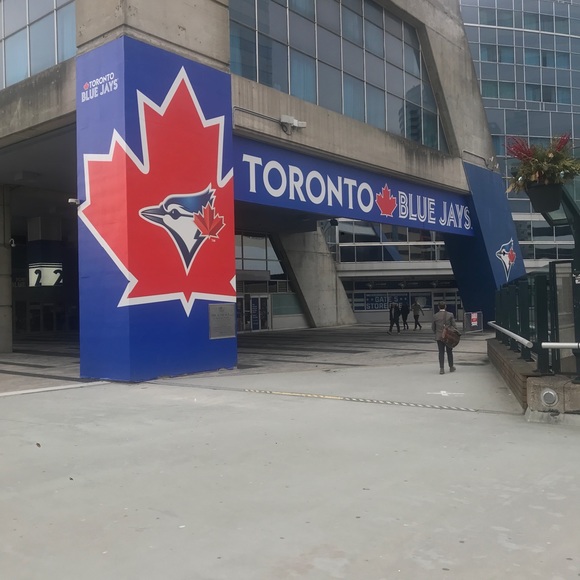 Meet your Posher, Kayla - Picture 1 of 1